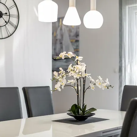 Apartman Apartman Laura *